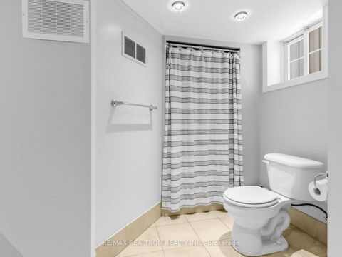 Photo 16 at 22 Mahoney Avenue, Mount Dennis, Toronto