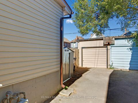 Photo 21 at 22 Mahoney Avenue, Mount Dennis, Toronto