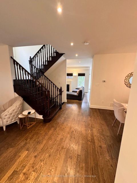 Photo 5 at 82 Raintree Crescent, Oak Ridges, Richmond Hill