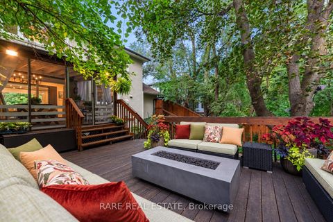 Photo 11 at 23 Dellbank Road, Bathurst Manor, Toronto