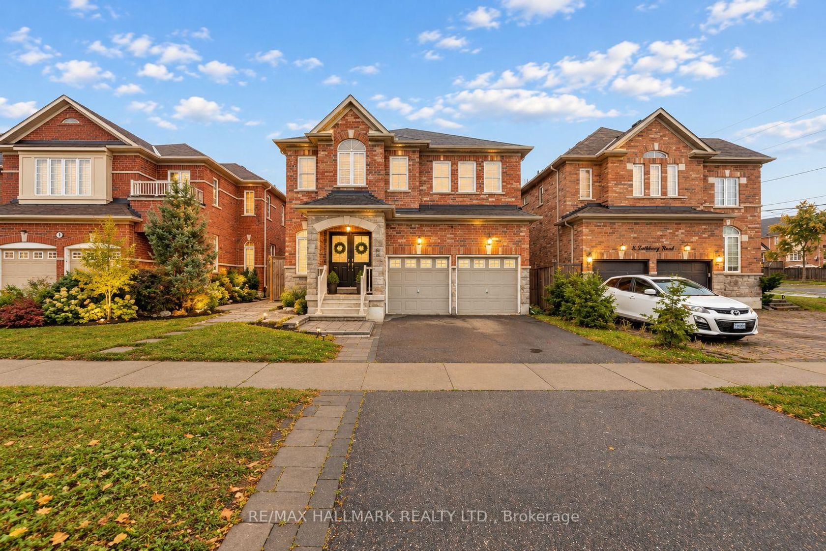 4 Rothbury Road, Westbrook, Richmond Hill photo number 2