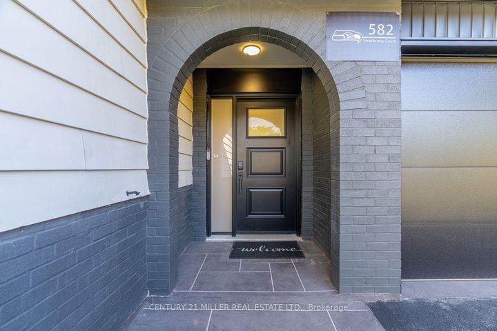 Photo 2 at 582 Strathcona Court, DP Dorset Park, Milton