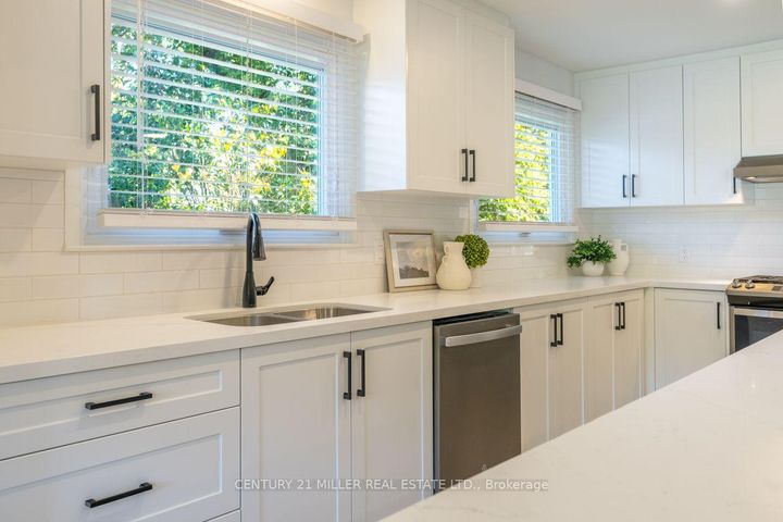 Photo 10 at 582 Strathcona Court, DP Dorset Park, Milton