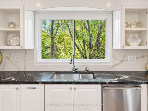 Photo 11 at 62 Briardale Place, Aurora Highlands, Aurora