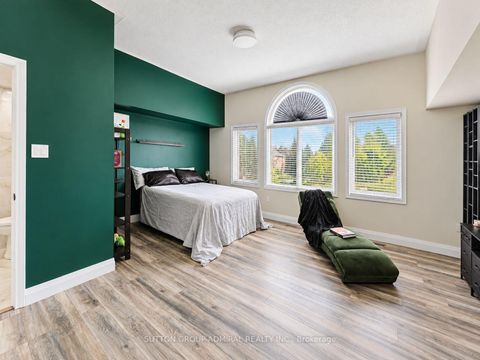 Photo 13 at 62 Briardale Place, Aurora Highlands, Aurora