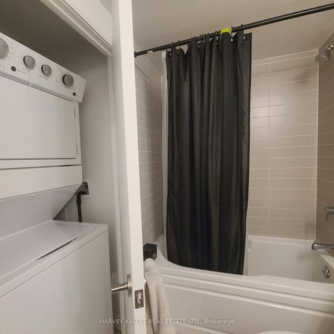 Photo 5 at 323 - 1350 Ellesmere Road, Bendale, Toronto