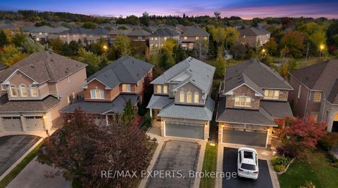 Photo 1 at 27 Mallard Marsh Crescent, Oak Ridges, Richmond Hill