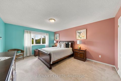 Photo 16 at 27 Mallard Marsh Crescent, Oak Ridges, Richmond Hill