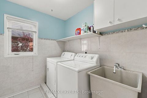 Photo 22 at 27 Mallard Marsh Crescent, Oak Ridges, Richmond Hill