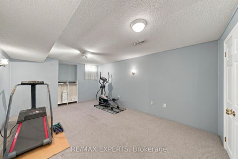 Photo 24 at 27 Mallard Marsh Crescent, Oak Ridges, Richmond Hill