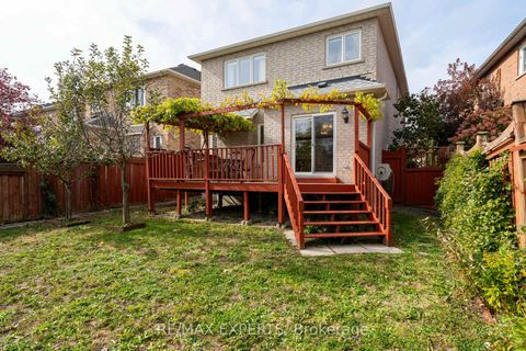 Photo 26 at 27 Mallard Marsh Crescent, Oak Ridges, Richmond Hill