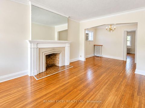 Photo 2 at 11 Hutton Avenue, East York, Toronto