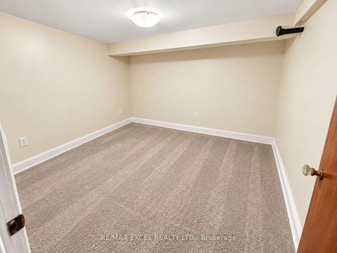 Photo 14 at 11 Hutton Avenue, East York, Toronto