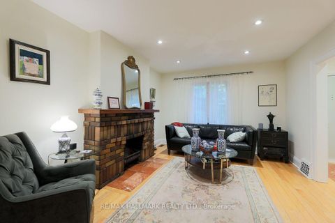 Photo 4 at 142 Hillsdale Avenue E, Mount Pleasant West, Toronto
