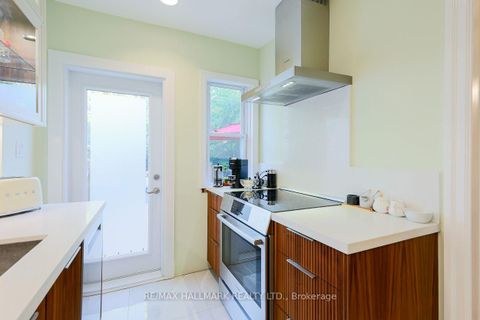 Photo 14 at 142 Hillsdale Avenue E, Mount Pleasant West, Toronto