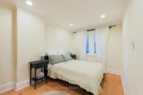 Photo 15 at 142 Hillsdale Avenue E, Mount Pleasant West, Toronto