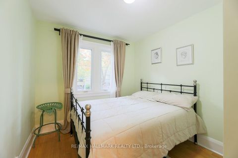 Photo 17 at 142 Hillsdale Avenue E, Mount Pleasant West, Toronto