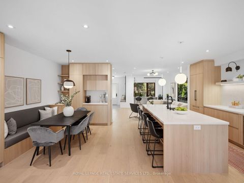 Photo 11 at 374 Spadina Road, Forest Hill South, Toronto