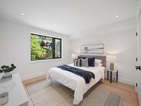 Photo 27 at 374 Spadina Road, Forest Hill South, Toronto