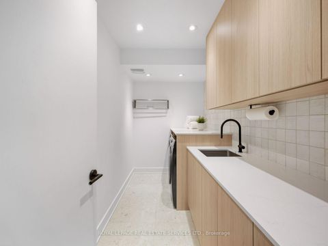 Photo 29 at 374 Spadina Road, Forest Hill South, Toronto