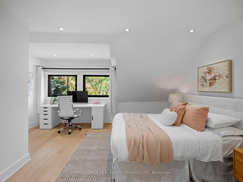 Photo 31 at 374 Spadina Road, Forest Hill South, Toronto