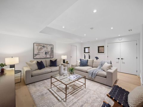 Photo 38 at 374 Spadina Road, Forest Hill South, Toronto