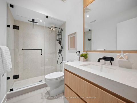 Photo 41 at 374 Spadina Road, Forest Hill South, Toronto