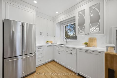 Photo 11 at 60 Patricia Drive, King City, King