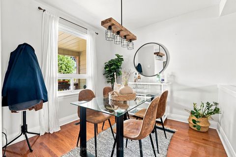 Photo 2 at 213 Oakcrest Avenue, Danforth, Toronto