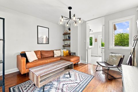 Photo 6 at 213 Oakcrest Avenue, Danforth, Toronto