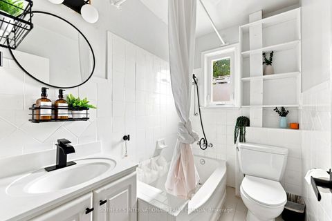 Photo 20 at 213 Oakcrest Avenue, Danforth, Toronto