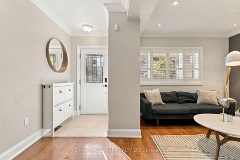 Photo 3 at 362 Sammon Avenue, East York, Toronto