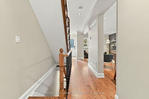 Photo 13 at 362 Sammon Avenue, East York, Toronto