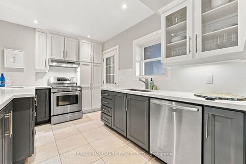 Photo 16 at 362 Sammon Avenue, East York, Toronto