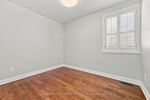 Photo 23 at 362 Sammon Avenue, East York, Toronto