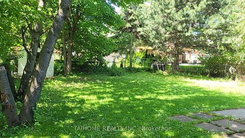Photo 13 at 12 Vonda Avenue, Willowdale East, Toronto