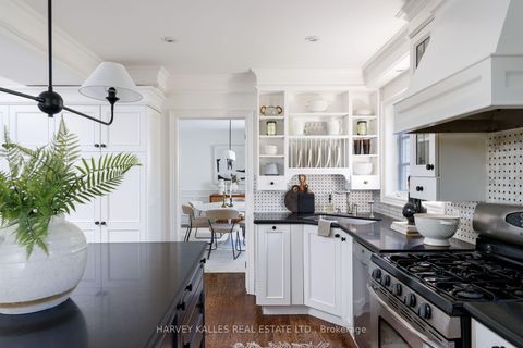 Photo 22 at 15 Moorehill Drive, Leaside, Toronto