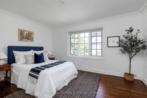 Photo 34 at 15 Moorehill Drive, Leaside, Toronto