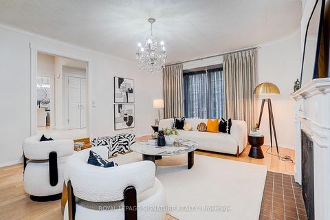 Photo 4 at 46 Caravan Drive, Don Mills, Toronto