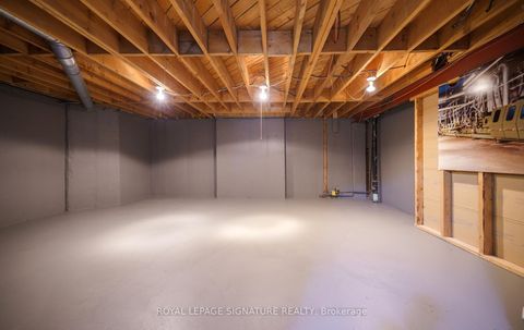 Photo 32 at 46 Caravan Drive, Don Mills, Toronto