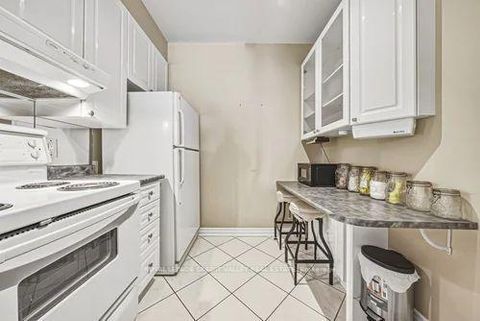 Photo 8 at 202 - 935 Royal York Road E, Queensway, Toronto