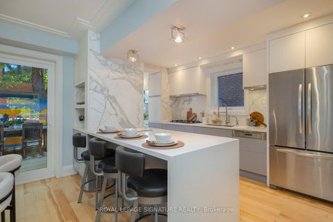 Photo 10 at 35 Bessborough Drive, Leaside, Toronto