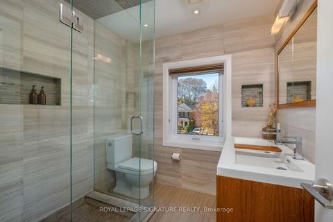 Photo 17 at 35 Bessborough Drive, Leaside, Toronto