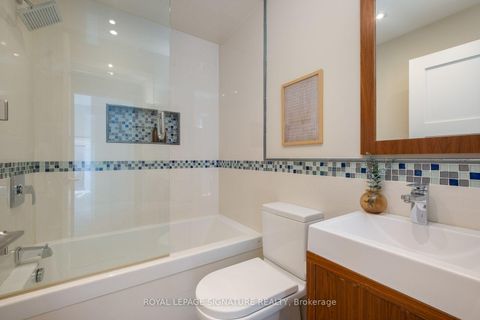 Photo 18 at 35 Bessborough Drive, Leaside, Toronto