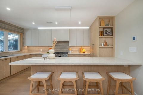 Photo 29 at 35 Bessborough Drive, Leaside, Toronto
