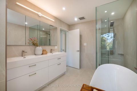 Photo 46 at 35 Bessborough Drive, Leaside, Toronto
