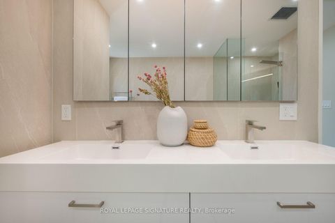 Photo 47 at 35 Bessborough Drive, Leaside, Toronto