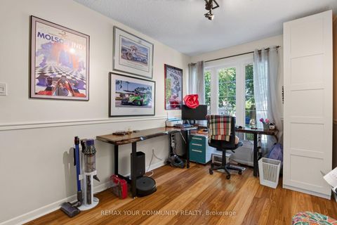 Photo 14 at 6 Standbridge Court, Malvern, Toronto
