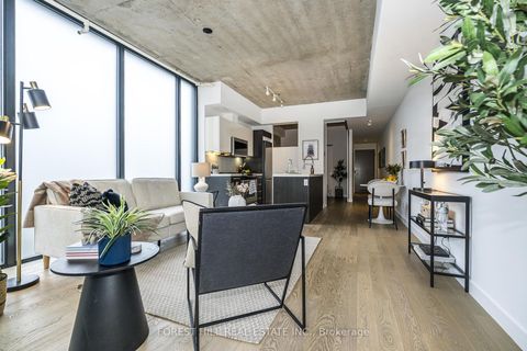 Photo 3 at 611 - 25 Stafford Street, Niagara, Toronto