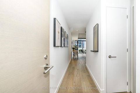 Photo 5 at 611 - 25 Stafford Street, Niagara, Toronto